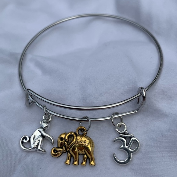Brand New! Handmade! Adjustable Charm Bangle Bracelet! - Picture 3 of 4